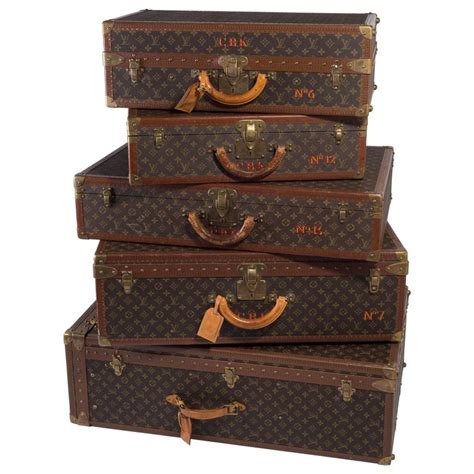 vieille valise louis vuitton|louis vuitton suitcase black.